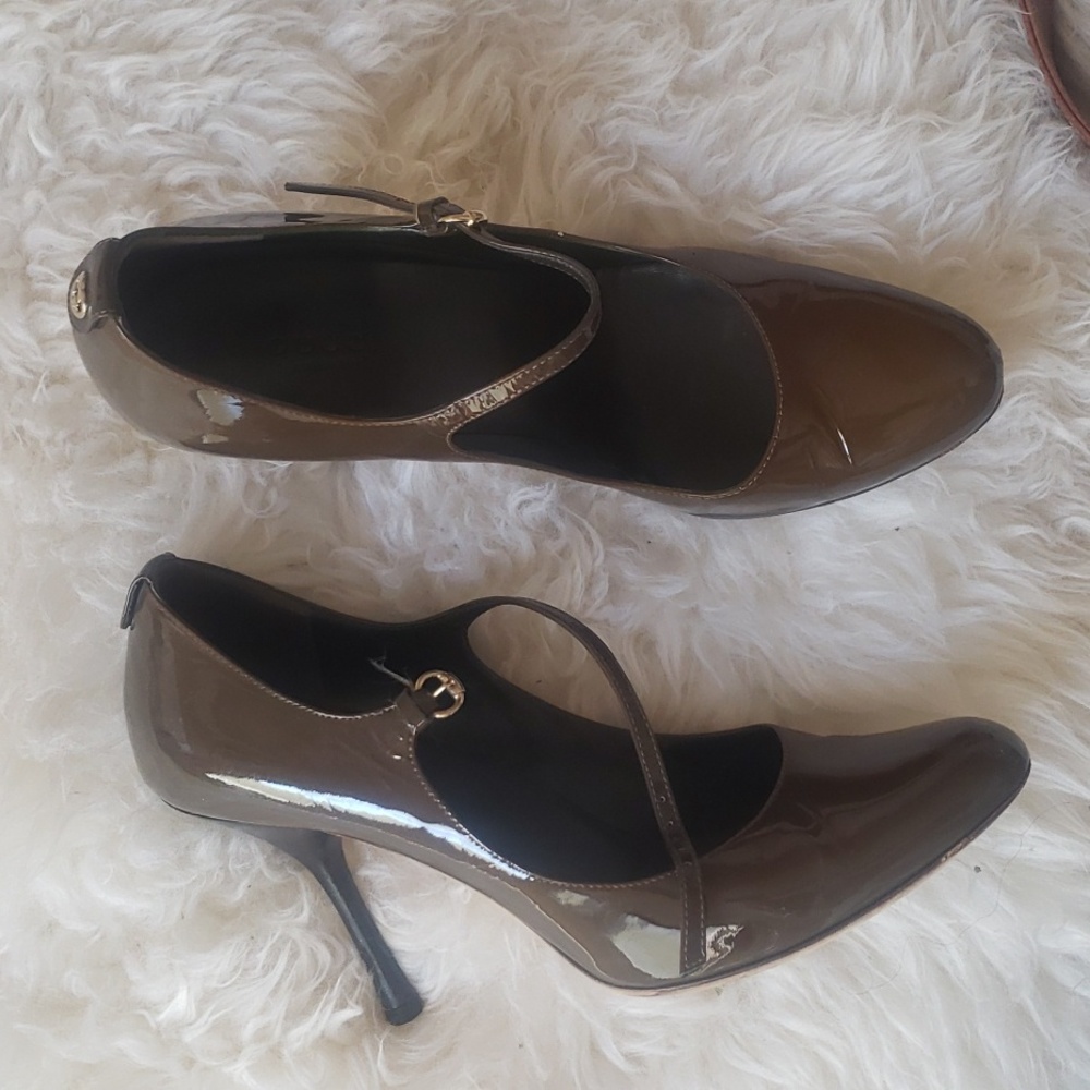 Gucci khaki patent leather heels vintage Mary Jane size 39.5 9